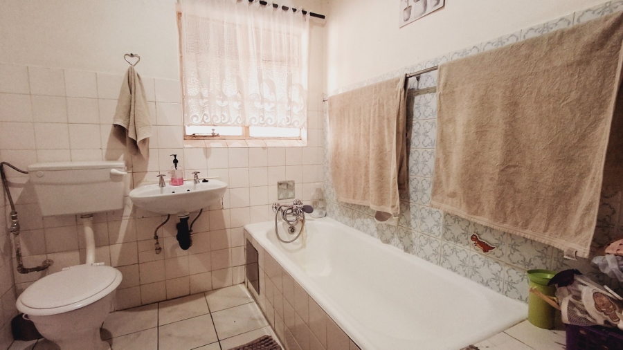 3 Bedroom Property for Sale in Vaalpark Free State